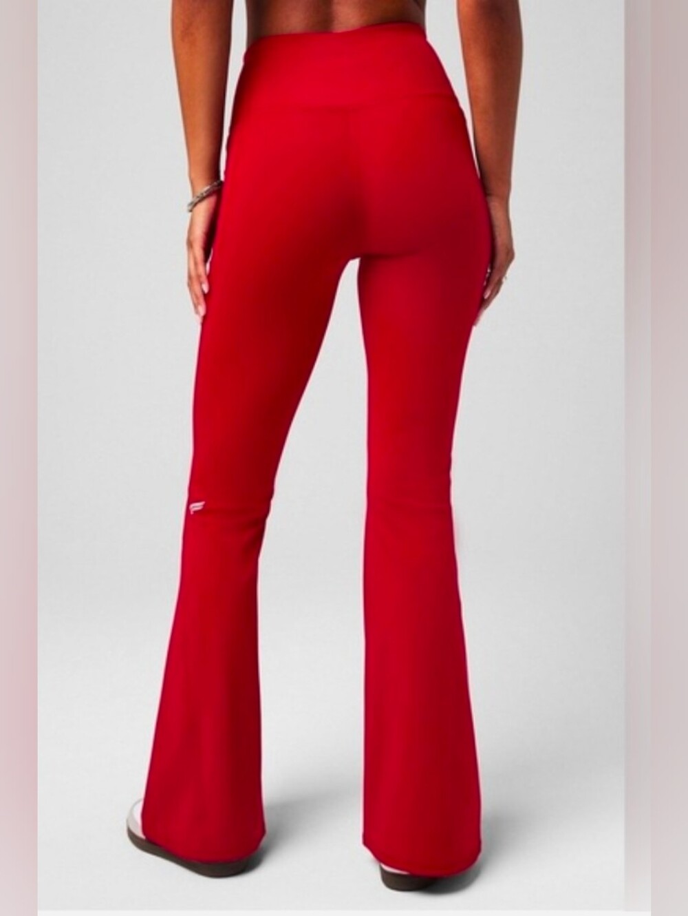 NWT Fabletics Pureluxe Red High-Rise Flare Leggings with V-Waist - Short Length - Picture 3 of 6